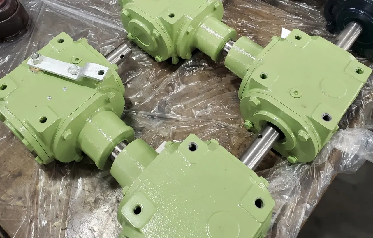 kotak gear pertanian
